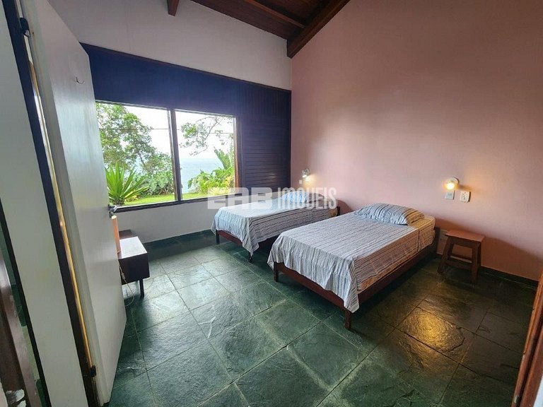 Casa na Praia do Félix com uma vista espetacular