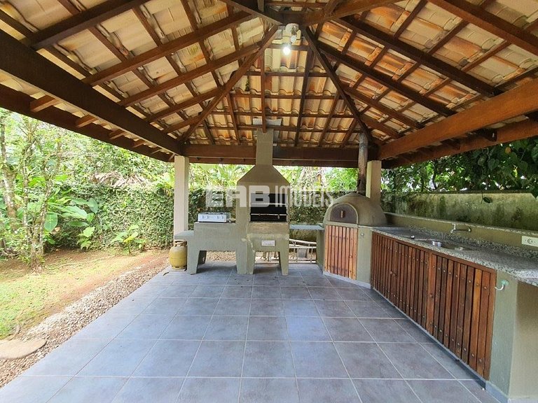 Casa com piscina na praia de Itamambuca, para 10 pessoas