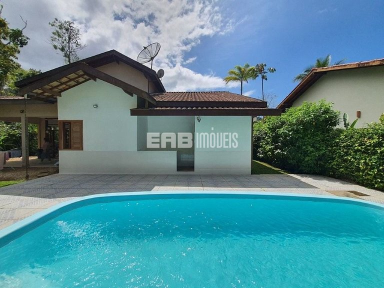 Casa com piscina na praia de Itamambuca, para 10 pessoas