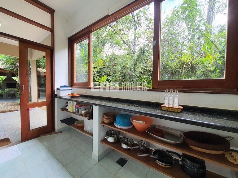 Casa com piscina na praia de Itamambuca, para 10 pessoas