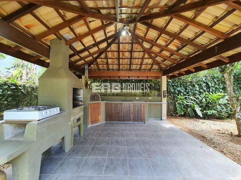 Casa com piscina na praia de Itamambuca, para 10 pessoas