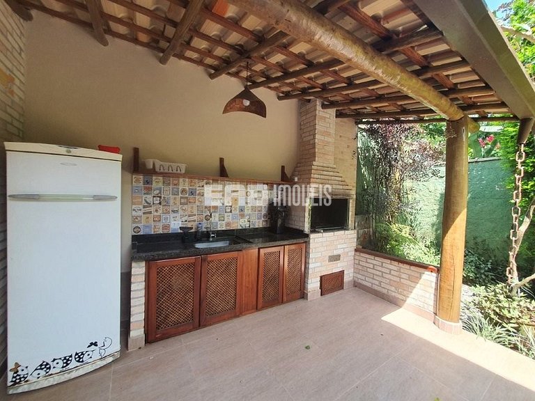 Linda casa para locação em Itamambuca, famosa praia de Ubatu