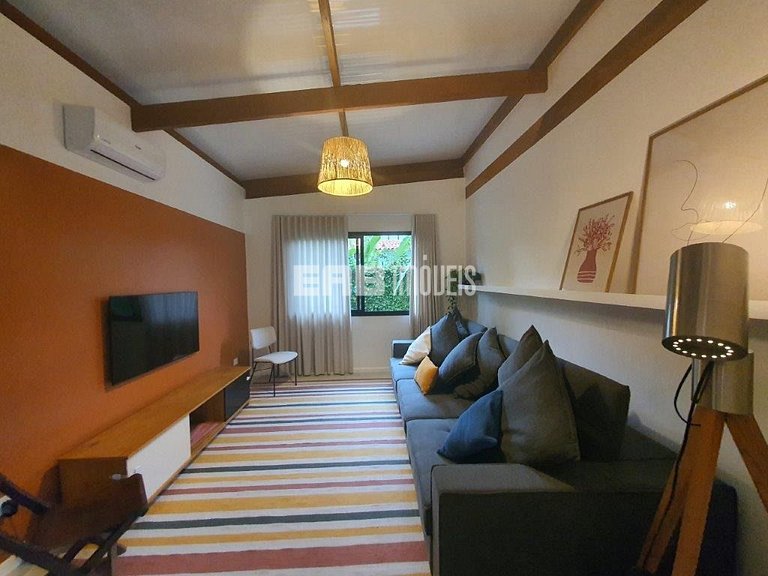 Casa moderna a 180m da praia de Itamambuca, Ubatuba