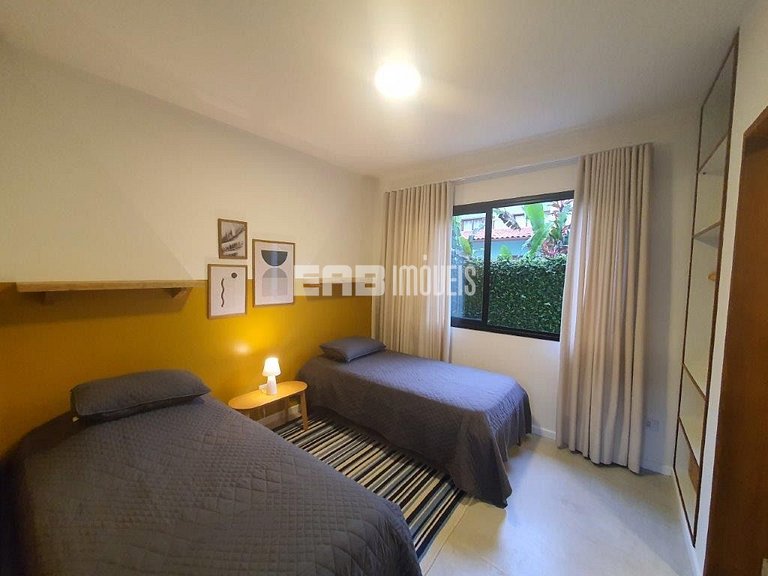 Casa moderna a 180m da praia de Itamambuca, Ubatuba