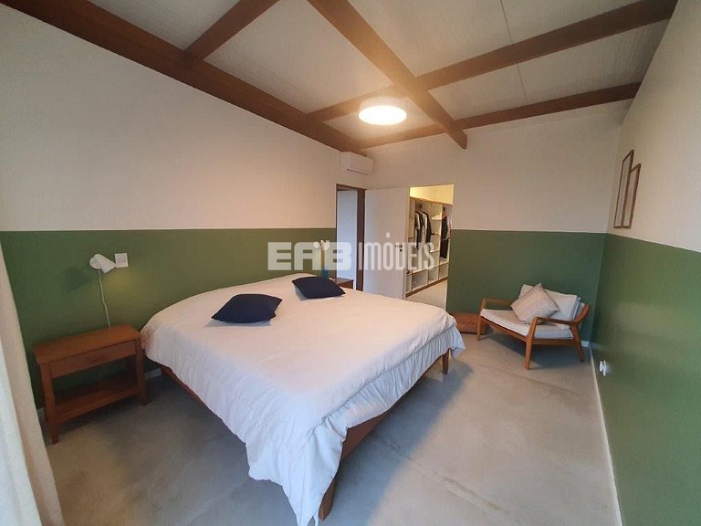 Casa moderna a 180m da praia de Itamambuca, Ubatuba