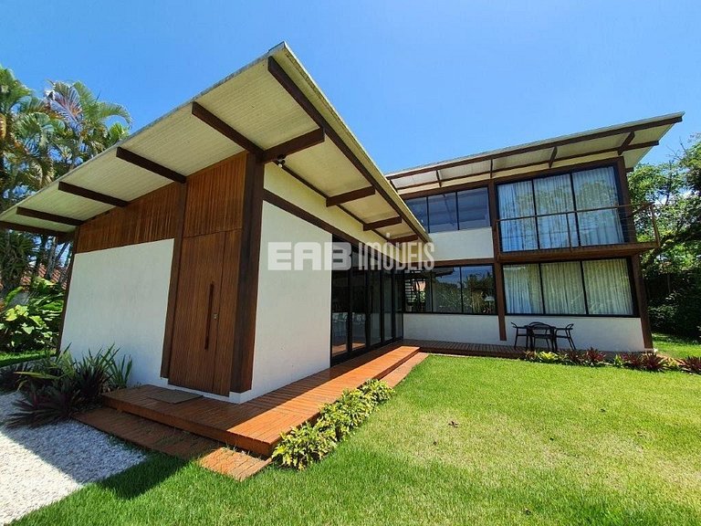 Casa moderna a 180m da praia de Itamambuca, Ubatuba