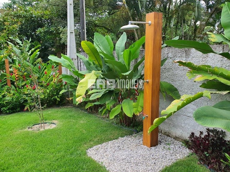 Casa moderna a 180m da praia de Itamambuca, Ubatuba