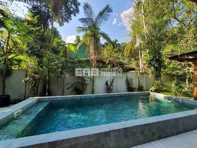 Casa em Itamambuca, com piscina e sauna seca