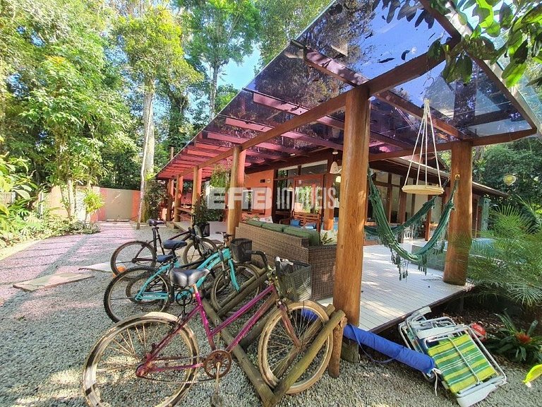 Casa em Itamambuca, com piscina e sauna seca