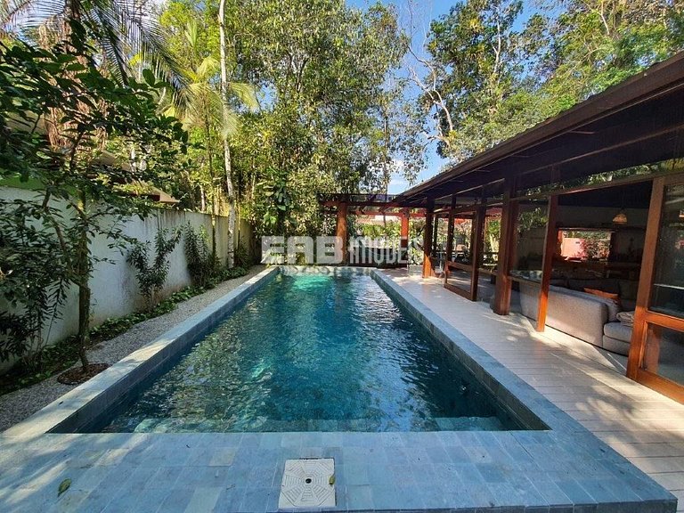 Casa em Itamambuca, com piscina e sauna seca