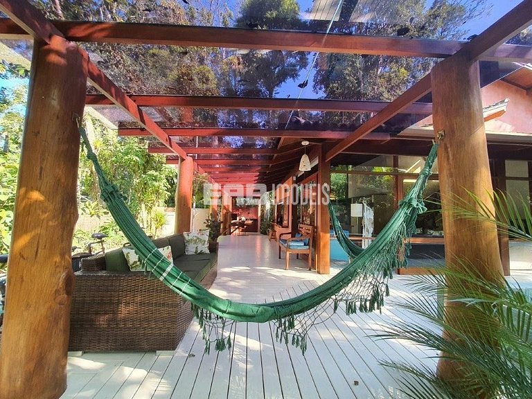 Casa em Itamambuca, com piscina e sauna seca