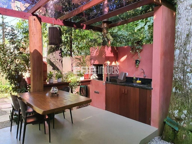 Casa em Itamambuca, com piscina e sauna seca