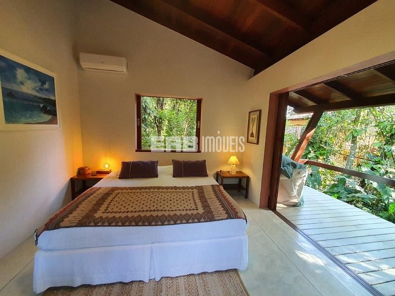 Casa em Itamambuca, com piscina e sauna seca