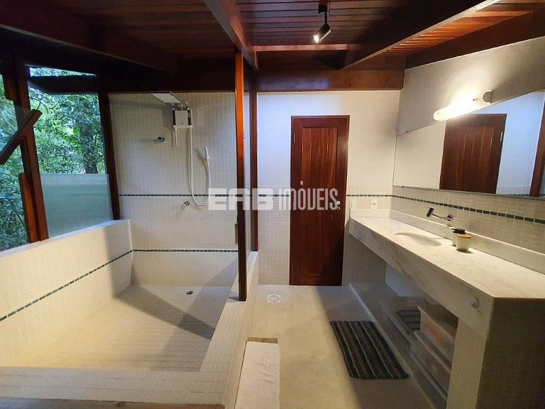 Casa em Itamambuca, com piscina e sauna seca