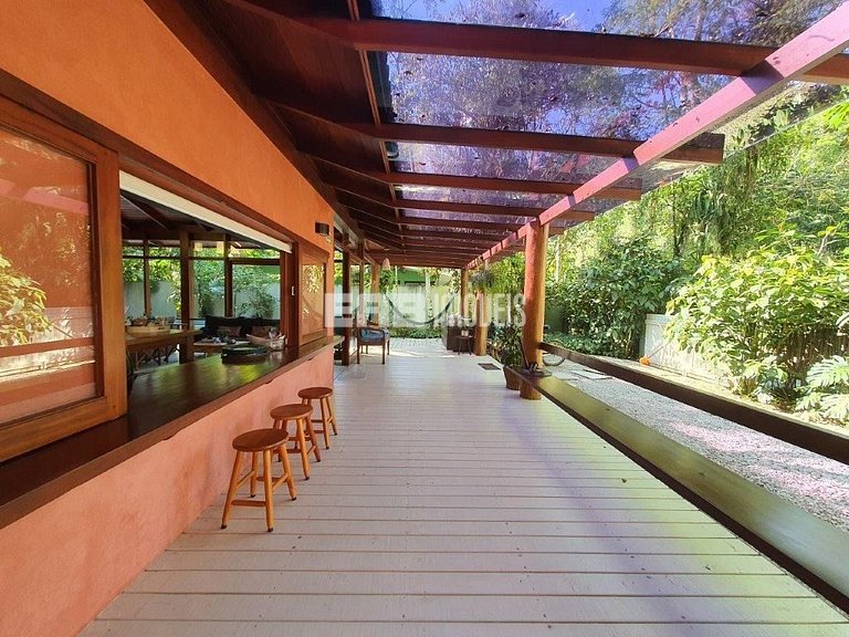 Casa em Itamambuca, com piscina e sauna seca