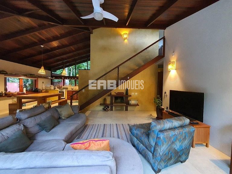 Casa em Itamambuca, com piscina e sauna seca