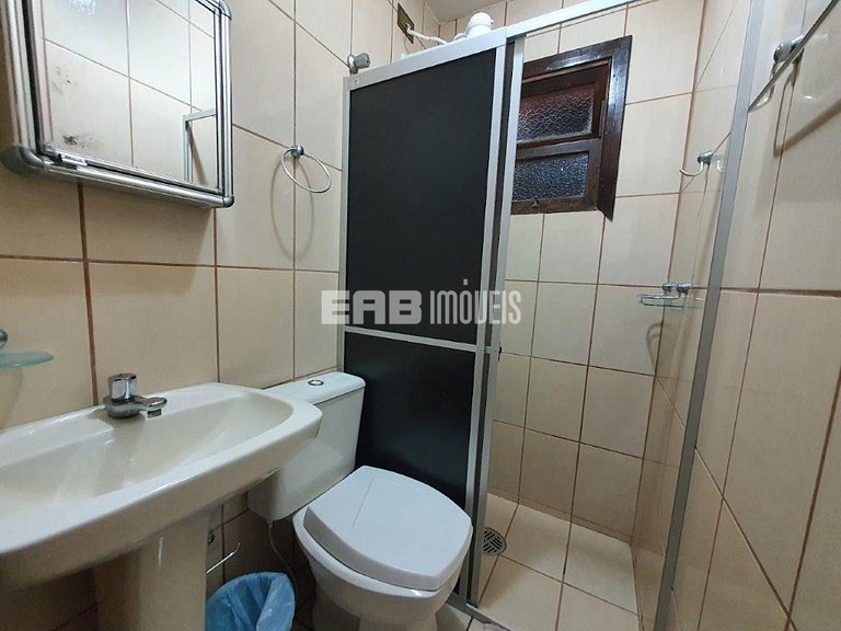 Linda casa com piscina e capacidade para acomodar 18 pessoas