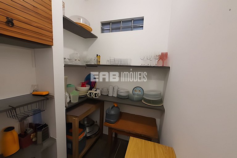 Casa para locação de temporada em Itamambuca. Acomoda até 9