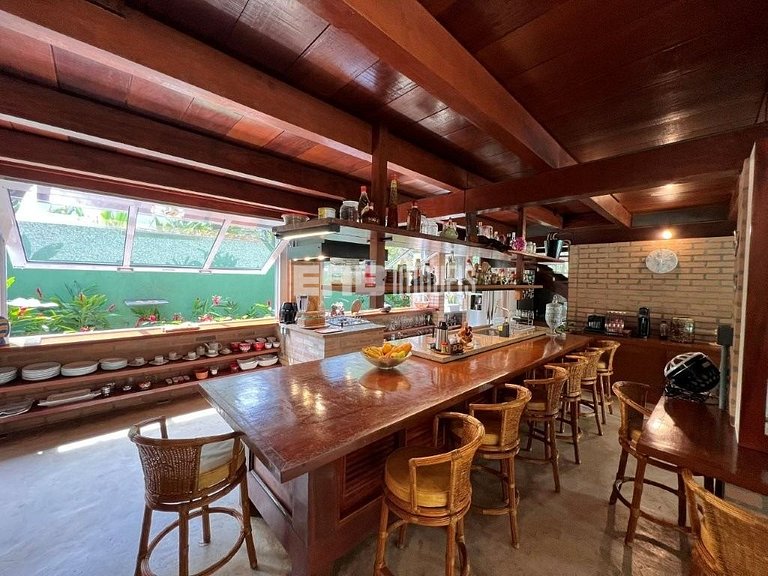 Casa em Itamambuca, com piscina, a apenas 60m da praia