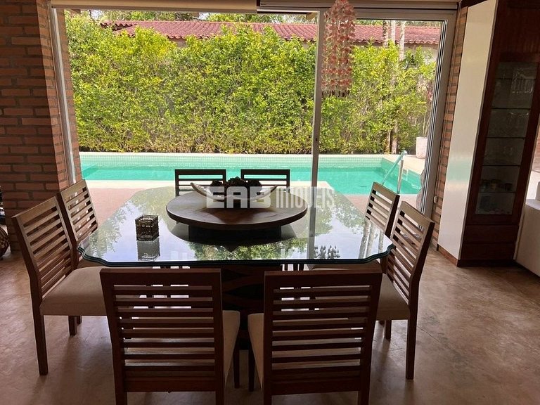 Casa em Itamambuca, com piscina, a apenas 60m da praia