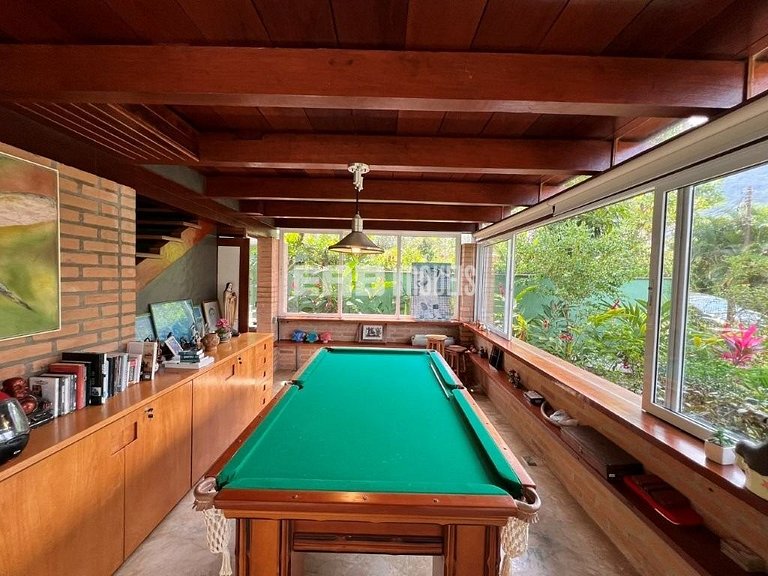 Casa em Itamambuca, com piscina, a apenas 60m da praia
