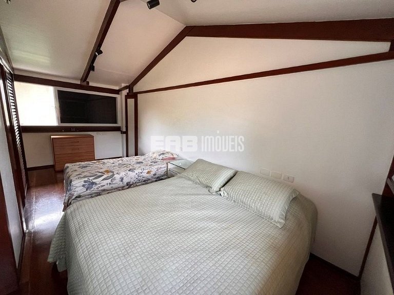 Casa em Itamambuca, com piscina, a apenas 60m da praia