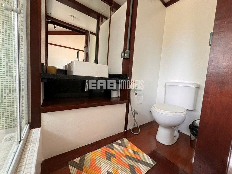 Casa em Itamambuca, com piscina, a apenas 60m da praia