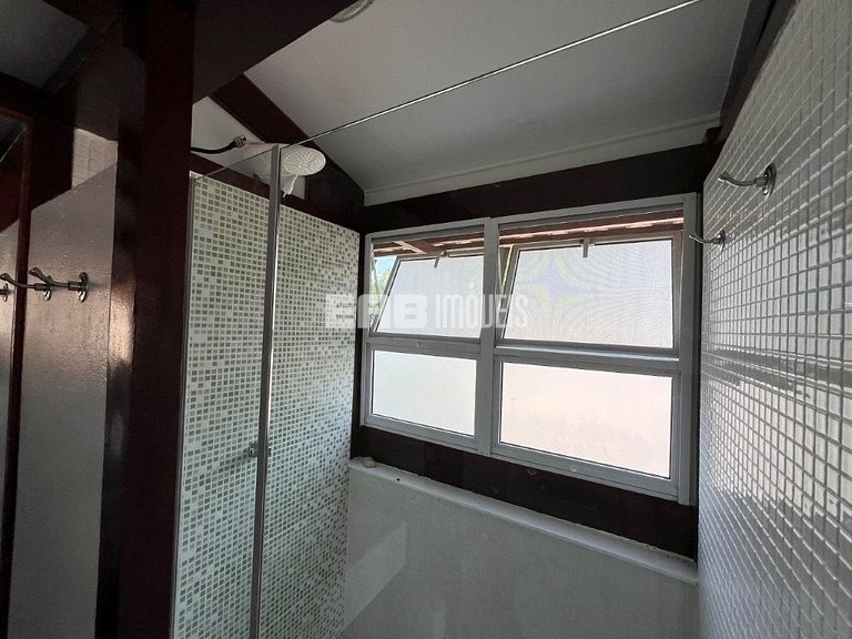 Casa em Itamambuca, com piscina, a apenas 60m da praia