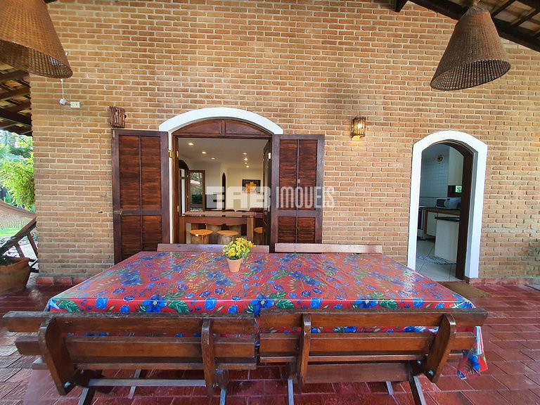 Casa com piscina para locação de temporada em Itamambuca, Ub