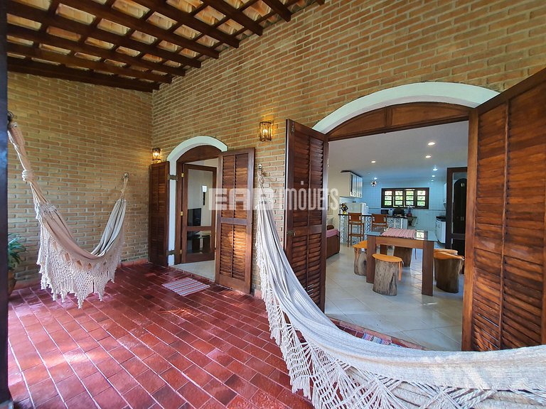 Casa com piscina para locação de temporada em Itamambuca, Ub