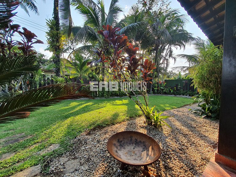 Casa com piscina para locação de temporada em Itamambuca, Ub