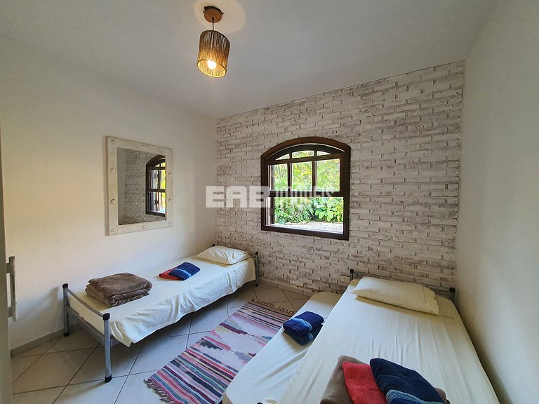 Casa com piscina para locação de temporada em Itamambuca, Ub