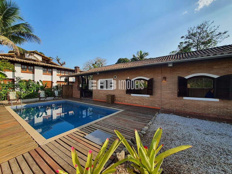 Casa com piscina para locação de temporada em Itamambuca, Ub