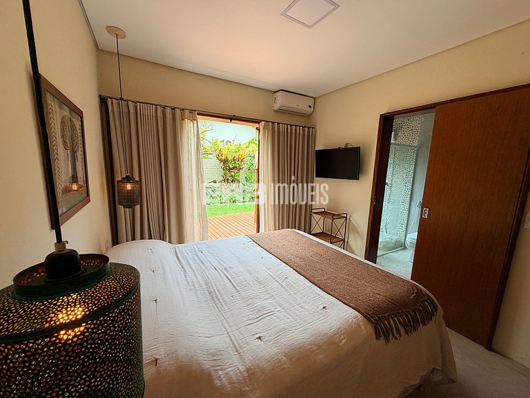 Casa com 4 dormitórios, a 180m da praia