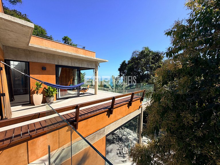 Estar entre o mar e a mata