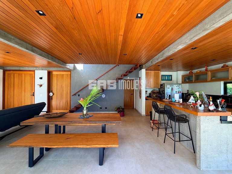 Estar entre o mar e a mata