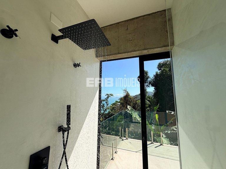 Estar entre o mar e a mata