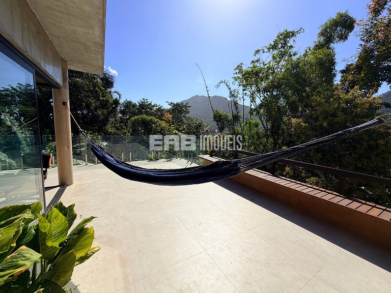 Estar entre o mar e a mata