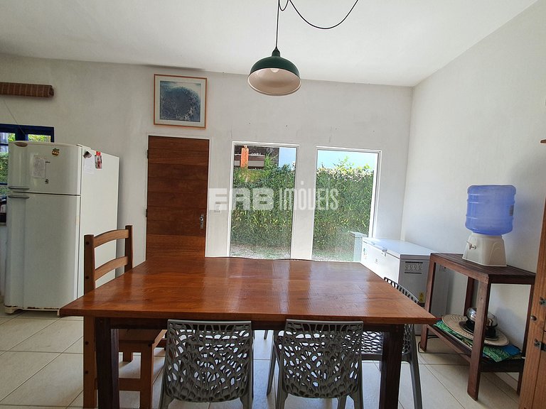 Casa com piscina, para 9 pessoas, a apenas 180m da praia