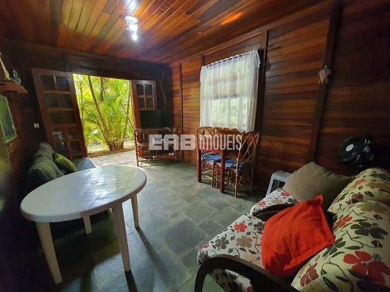 Casa simples e aconchegante em Itamambuca