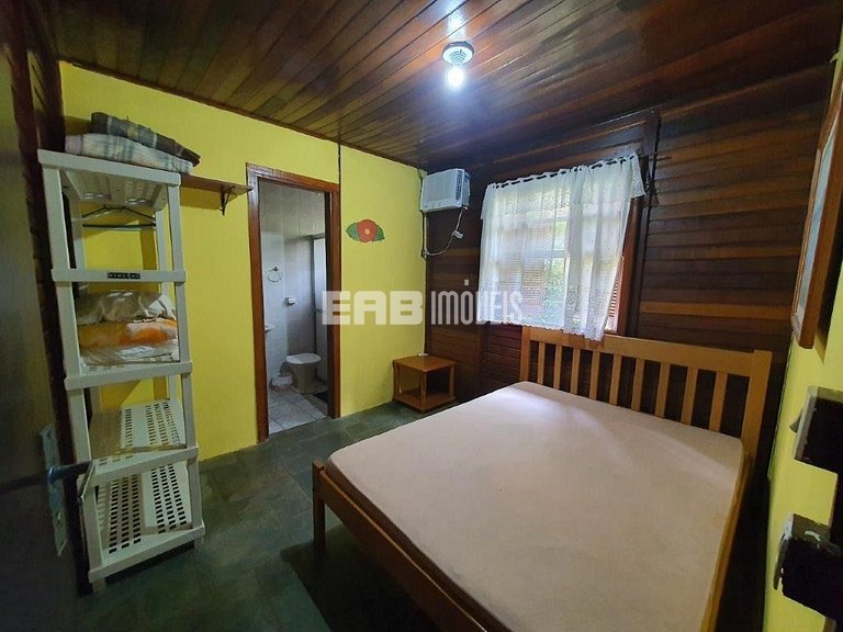 Casa simples e aconchegante em Itamambuca