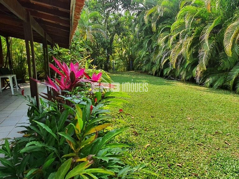 Casa simples e aconchegante em Itamambuca