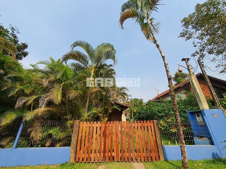 Casa simples e aconchegante em Itamambuca