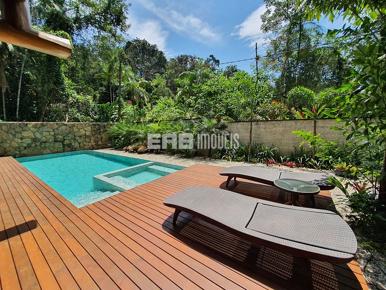 Alto padrão na praia do Félix