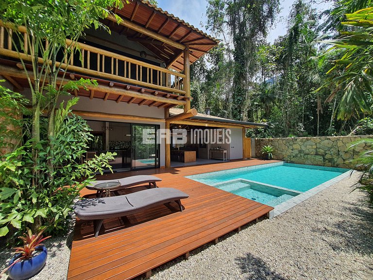 Alto padrão na praia do Félix