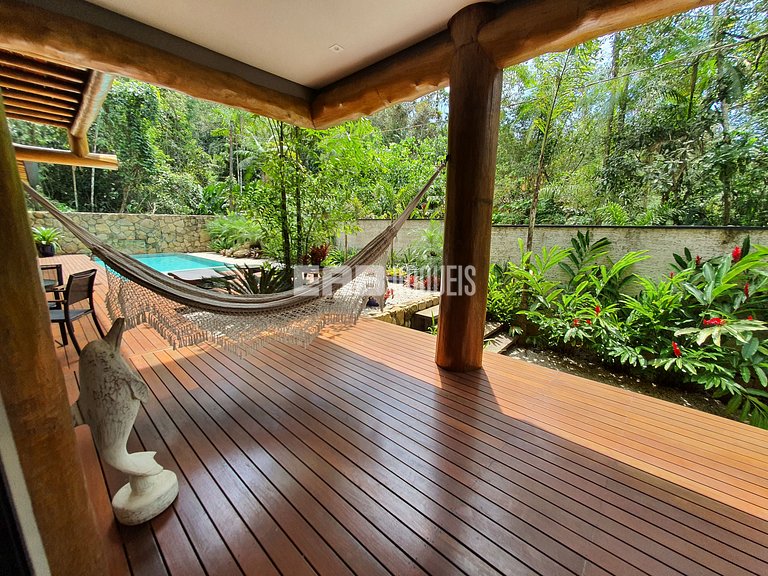 Alto padrão na praia do Félix