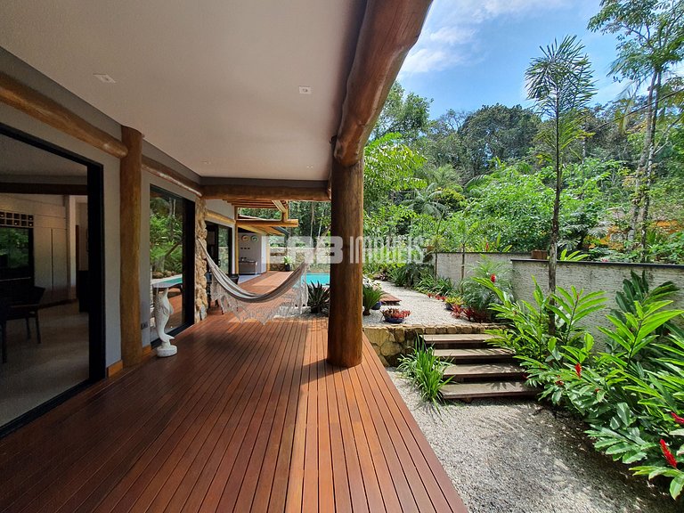 Alto padrão na praia do Félix