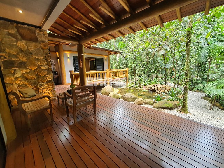 Alto padrão na praia do Félix