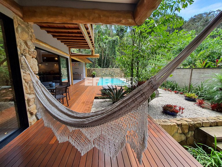 Alto padrão na praia do Félix