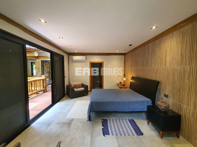 Alto padrão na praia do Félix